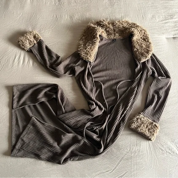 Shein | Long Cardigan with Faux Fur Trim - Picture 3 of 5